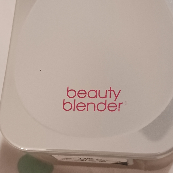 BEAUTY BLENDER FOUNDATION 1oz - Picture 7 of 7